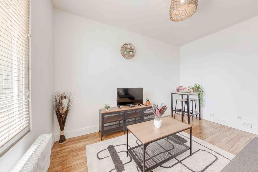 Appartement Cosy Au Calme, Proche De Paris Et Du Rer B Gentilly Exteriör bild